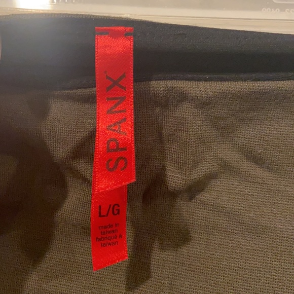 Spanx green & black leggings - Picture 4 of 5